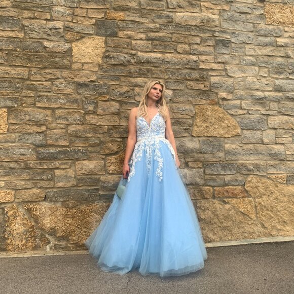 Blue Prom Dress, ball gown, Quinceañera dress, size 6, worn once